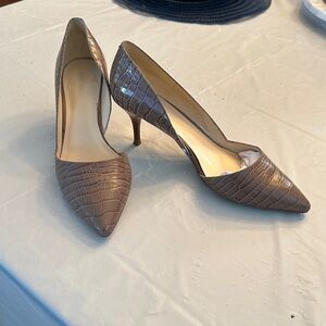 Nine West Taupe Crocodile Pattern Heels